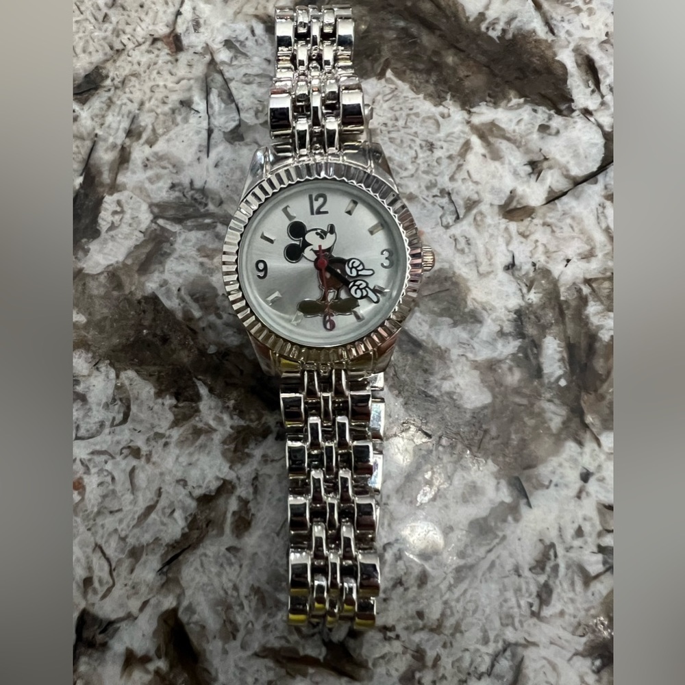 NWOT Disney Mickey Mouse stainless steel watch